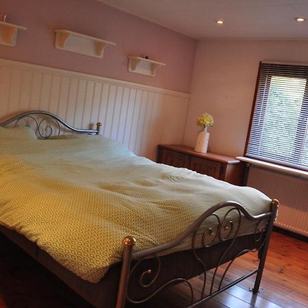Sfeervol, Ruim En Luxe Chalet In Bosrijke Omgeving Villa Diessen Esterno foto